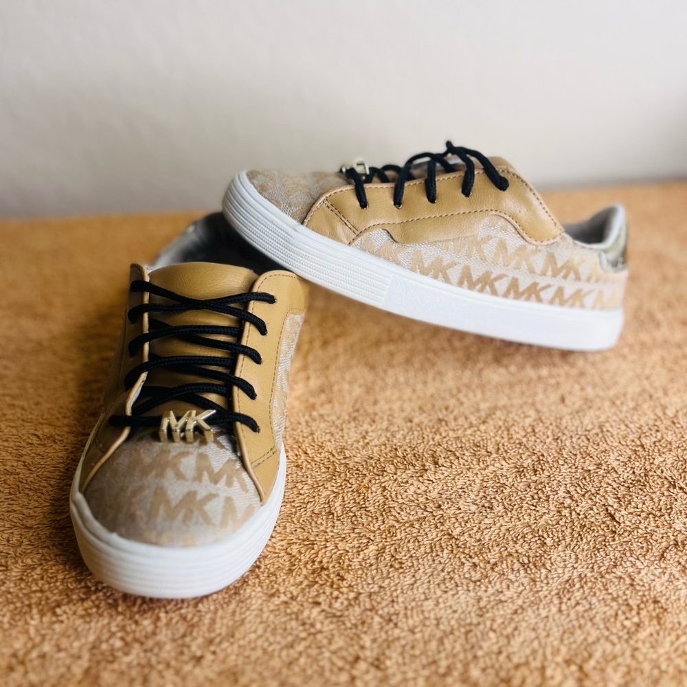 MICHAEL KORS ROSITA Camel MK Monogram Girls Shoes Size 13c